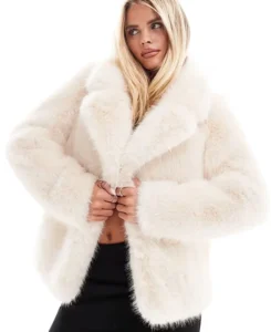 Women's Forever New Petite Natural Beige Faux Fur Jacket | Trendy Leather Jackets